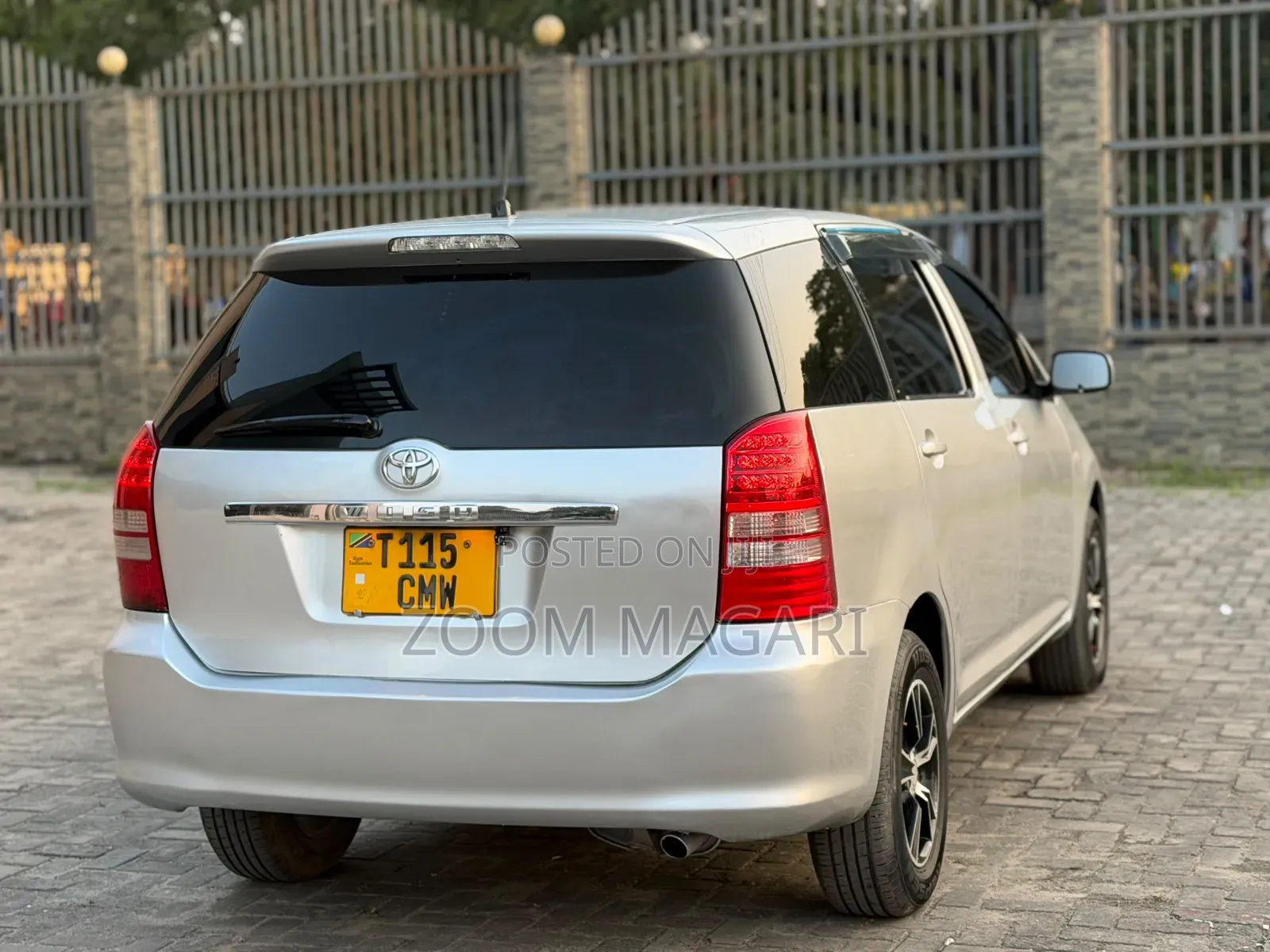 Toyota Wish 2004 Silver