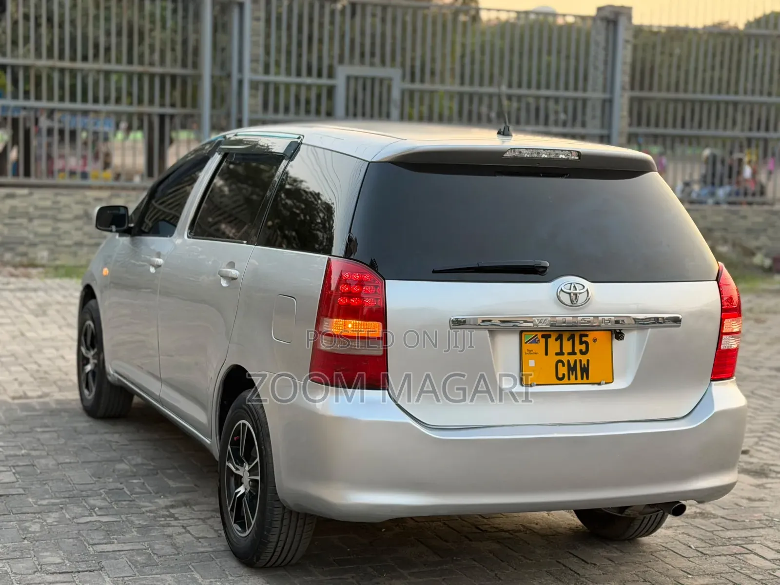 Toyota Wish 2004 Silver