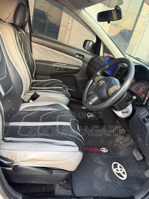 Toyota Wish 2004 Silver
