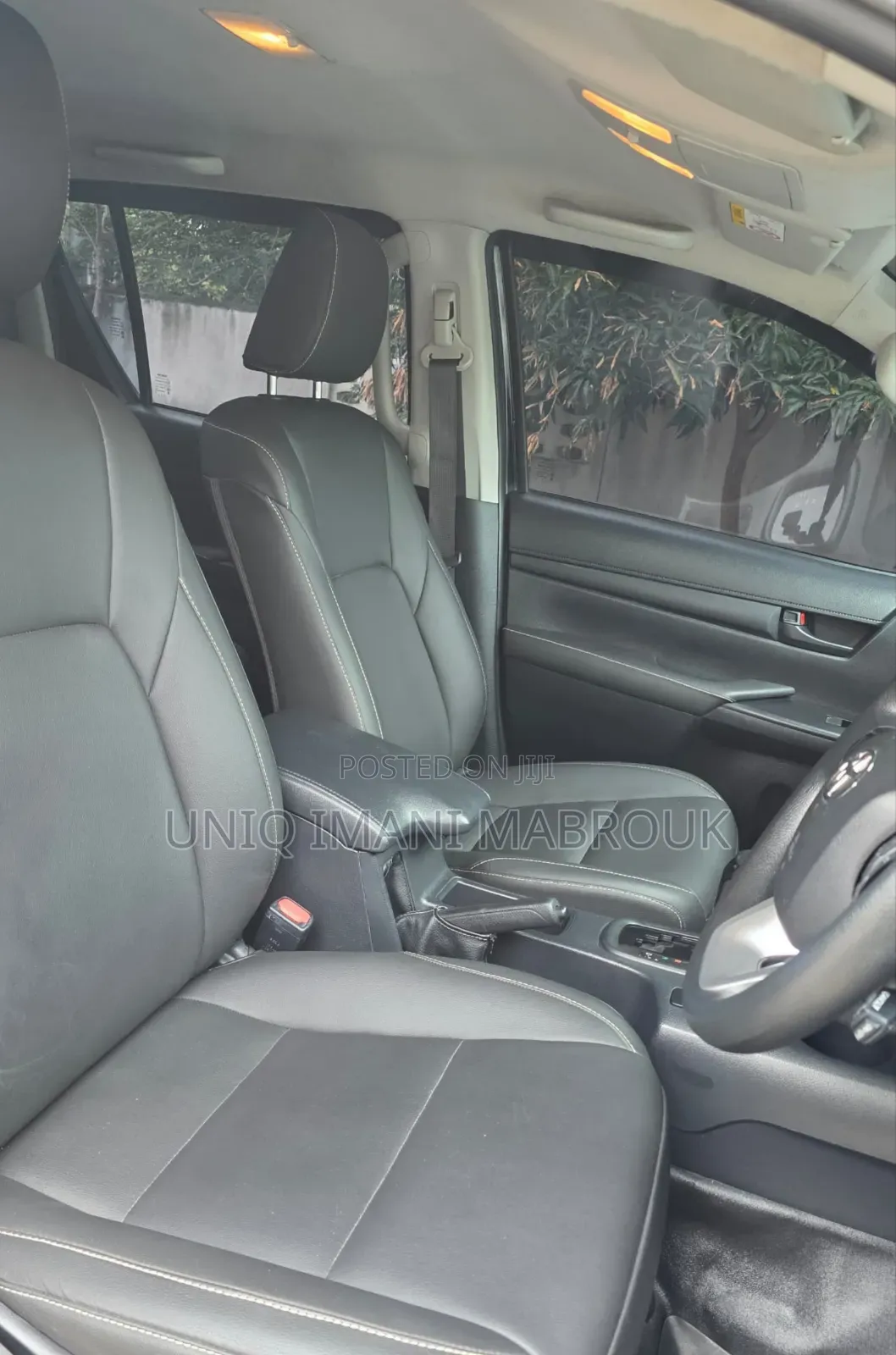 Toyota Hilux 2021 Black