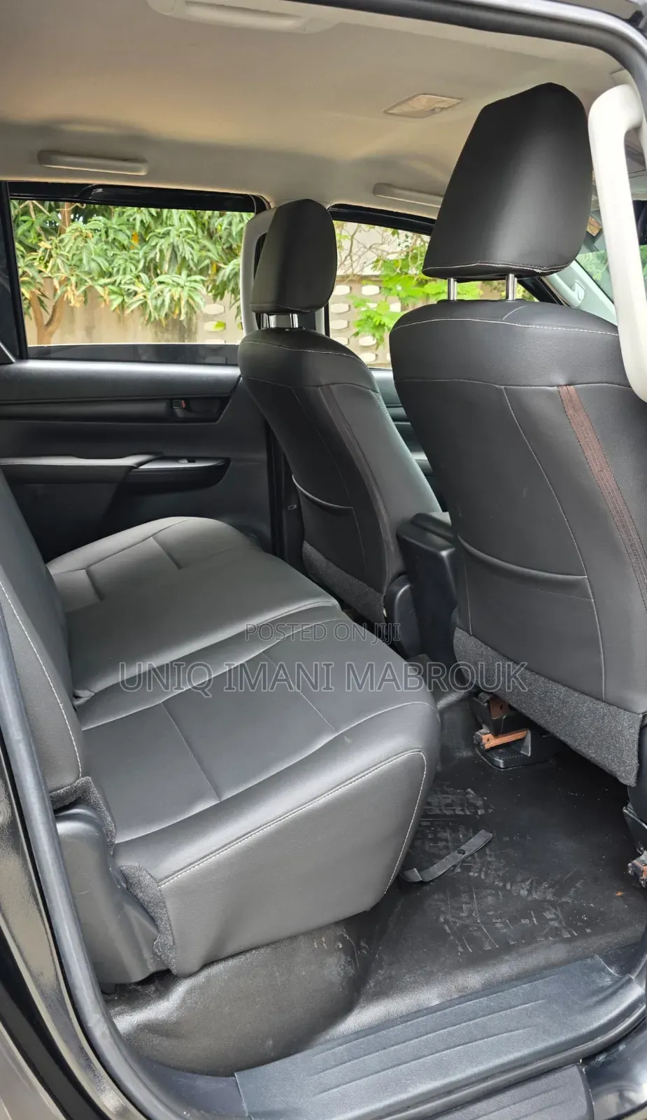 Toyota Hilux 2021 Black
