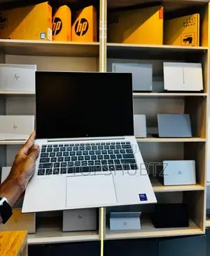 New Laptop HP EliteBook 840 G11 16GB Intel Core i7 SSD 512GB
