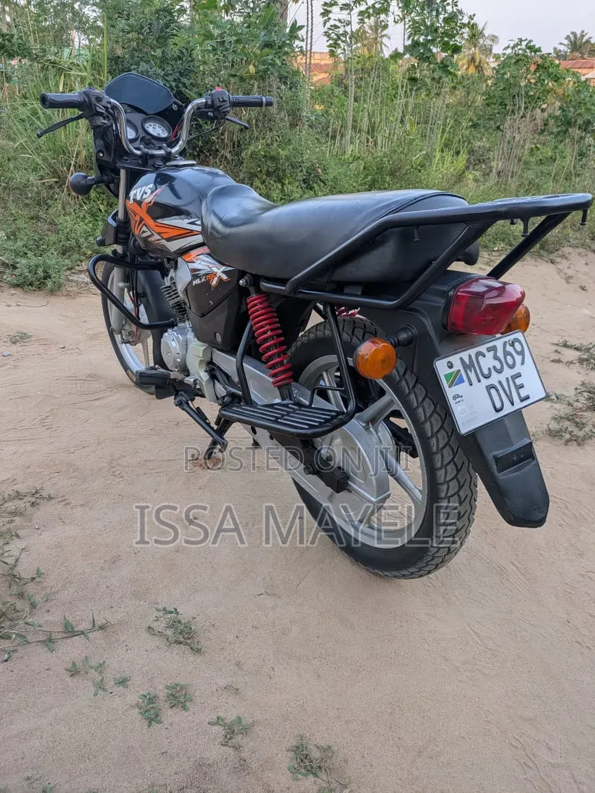 TVS HLX Plus ES 2024 Black