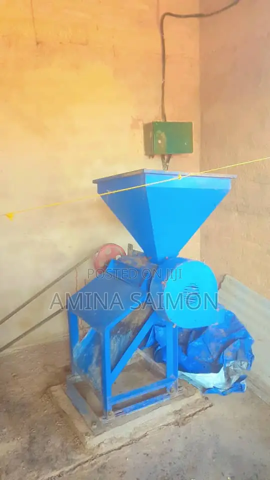 Mashine Ya Kusaga Na Ya Kukoboa Ziko Sokoni Kwa Mawasiliano