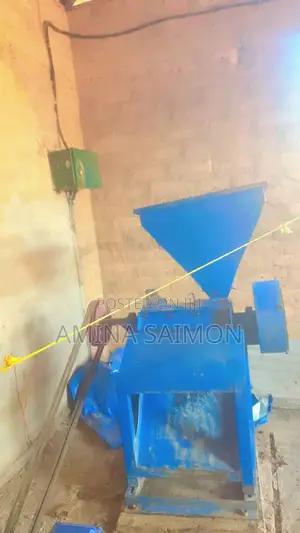 Mashine Ya Kusaga Na Ya Kukoboa Ziko Sokoni Kwa Mawasiliano