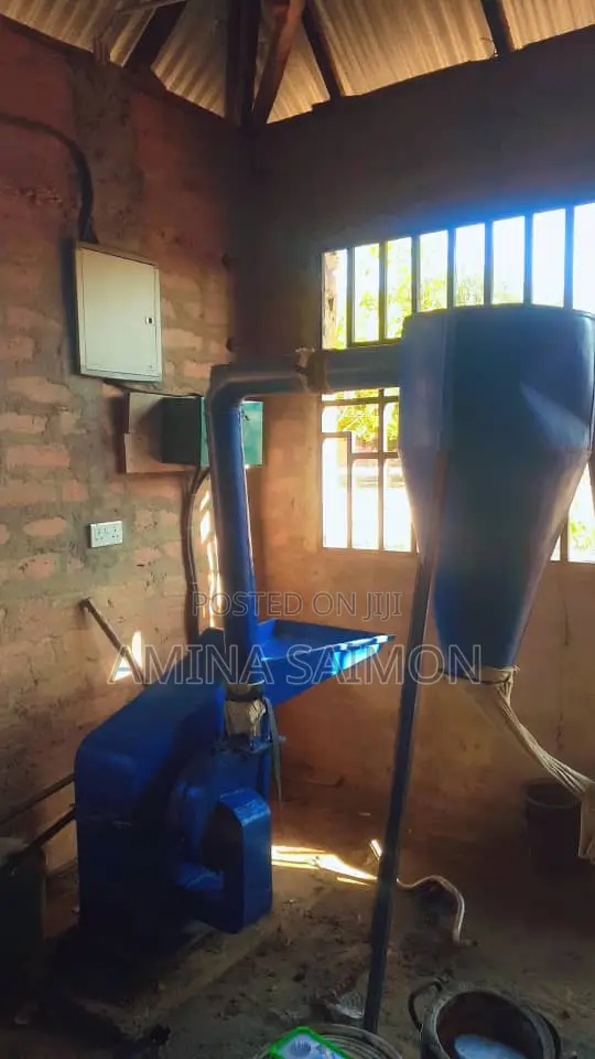 Mashine Ya Kusaga Na Ya Kukoboa Ziko Sokoni Kwa Mawasiliano