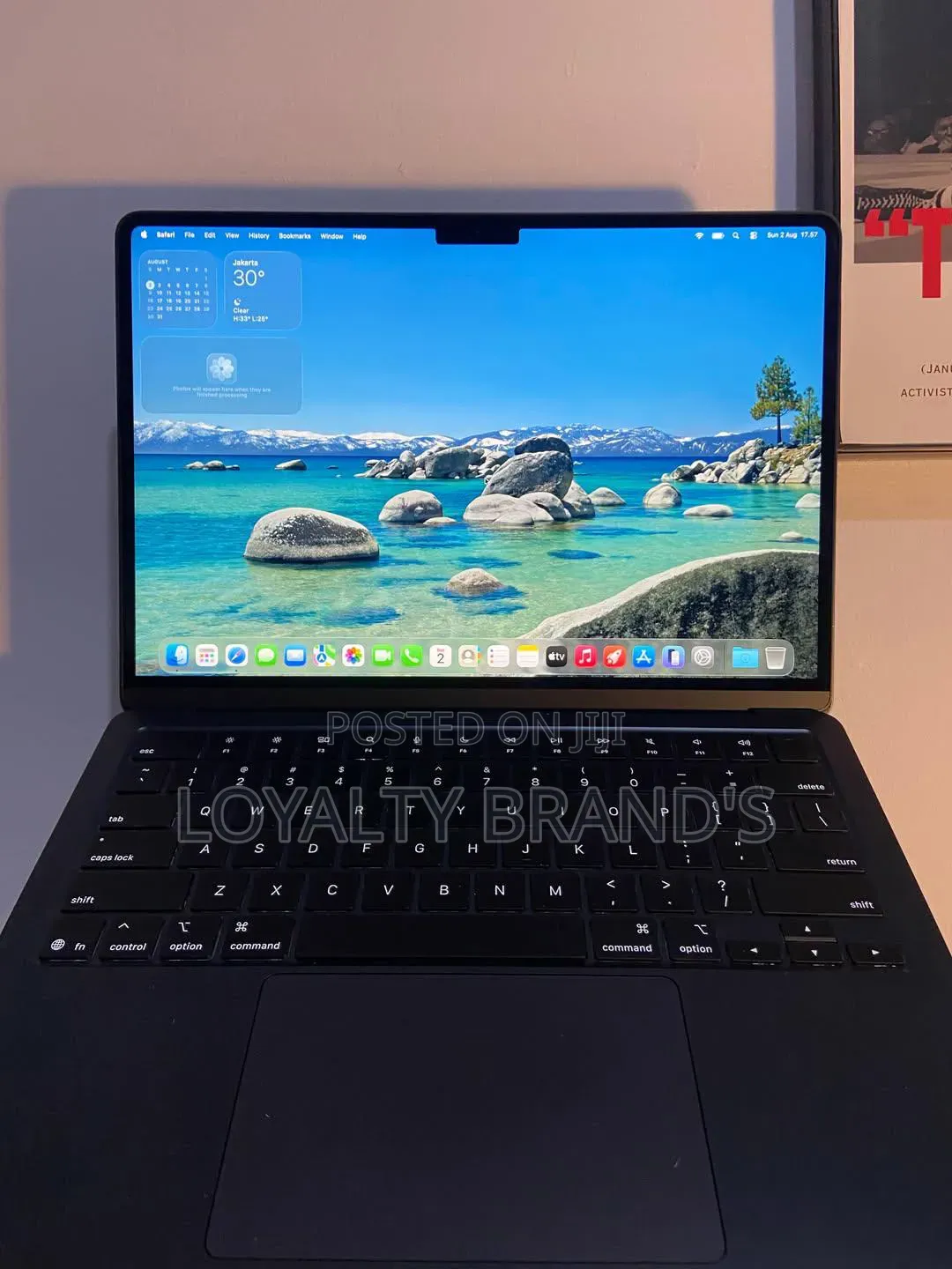 New Laptop Apple MacBook Air 2020 M1 8GB Apple M1 SSD 256GB