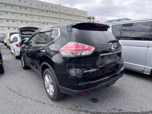 Nissan X-Trail 2.0 Petrol AWD 2016 Black