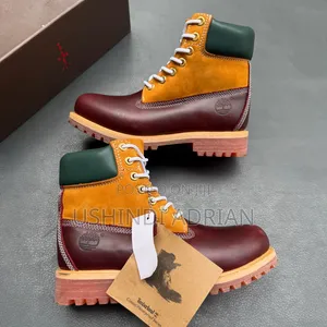 TIMBERLAND CLASSIC BOOTSBei: TSh 130,000/=