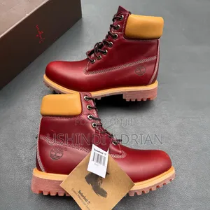 TIMBERLAND CLASSIC BOOTSBei: TSh 130,000/=
