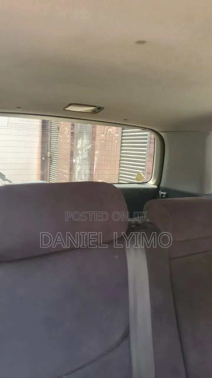 Toyota Kluger 2005 Gray