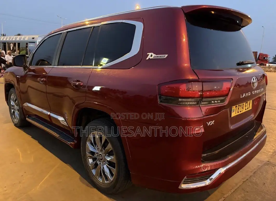 Toyota Land Cruiser 2016 Maroon