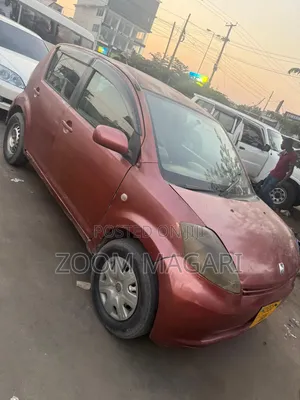 Toyota Passo 2004 Red