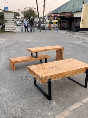 Unaweza Badilisha Sebule Yako Kwa Hii Set