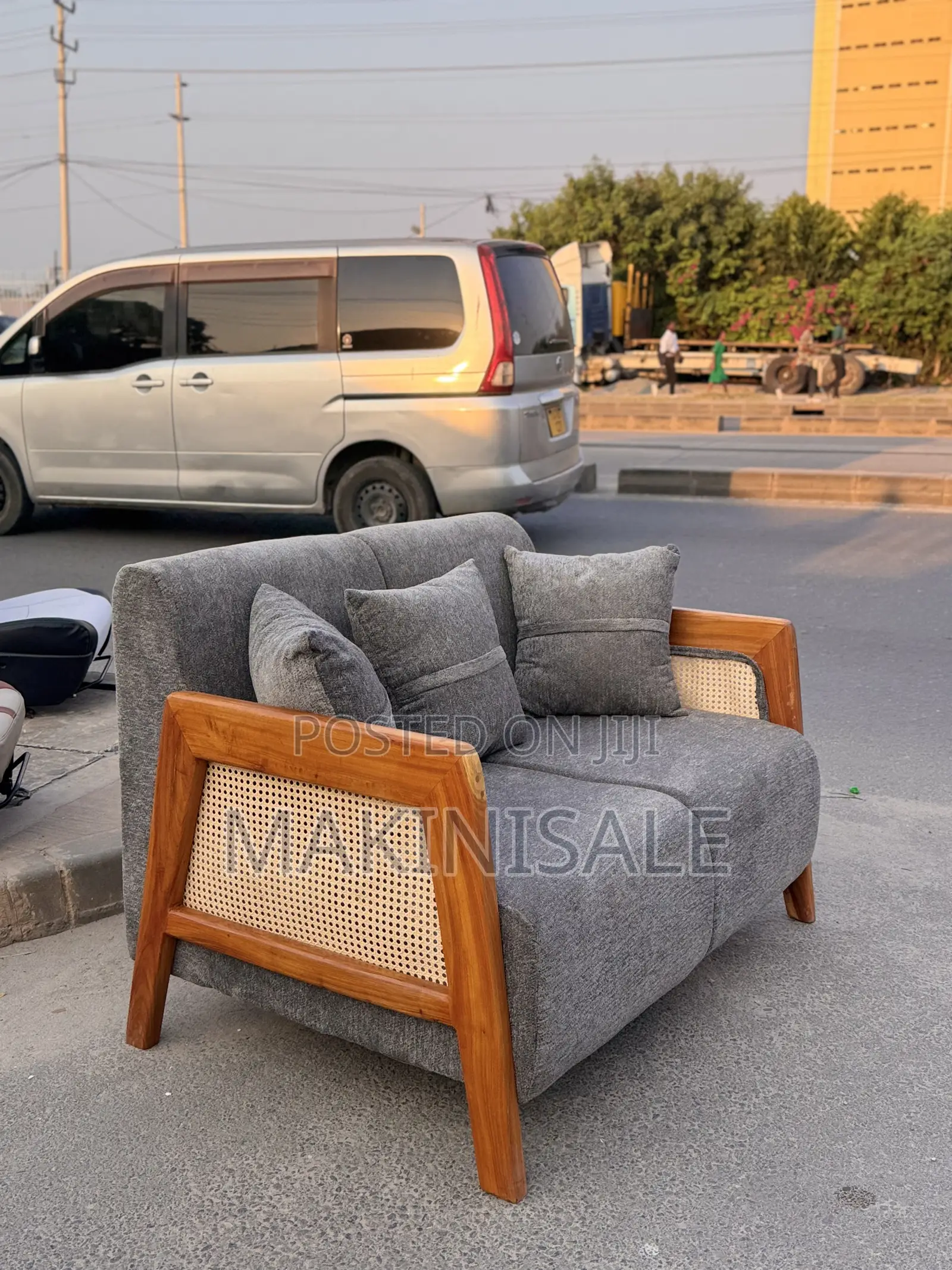 Pata Sofa Nzuri Ya Kisasa