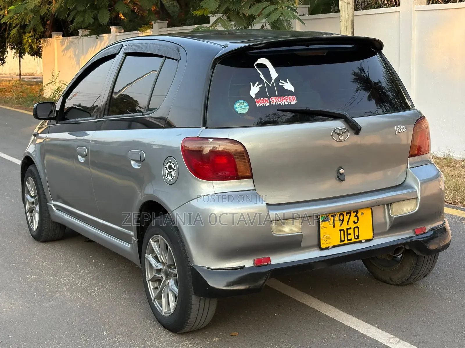 Toyota Vitz 2003 Silver