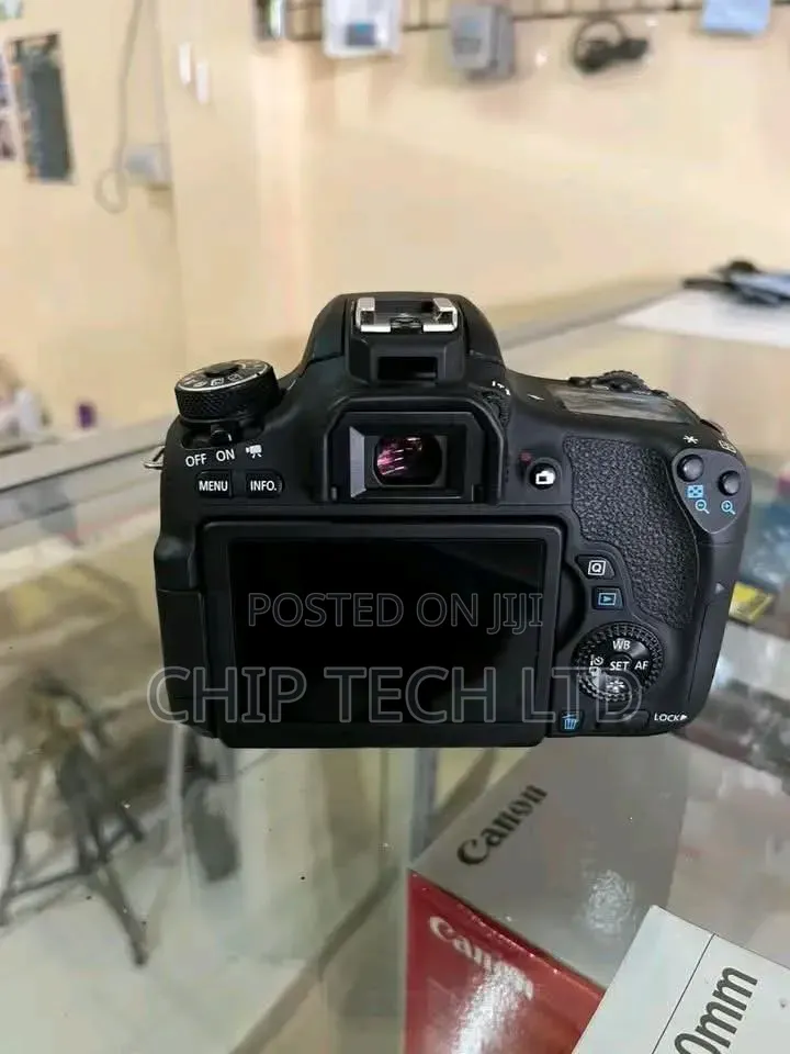 Canon 760d With Lens