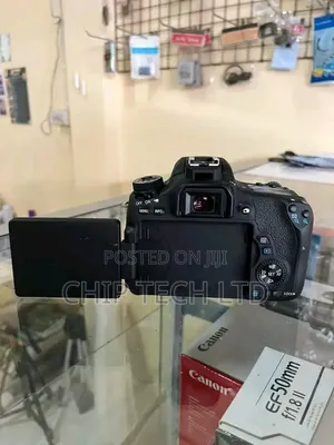 Canon 760d With Lens