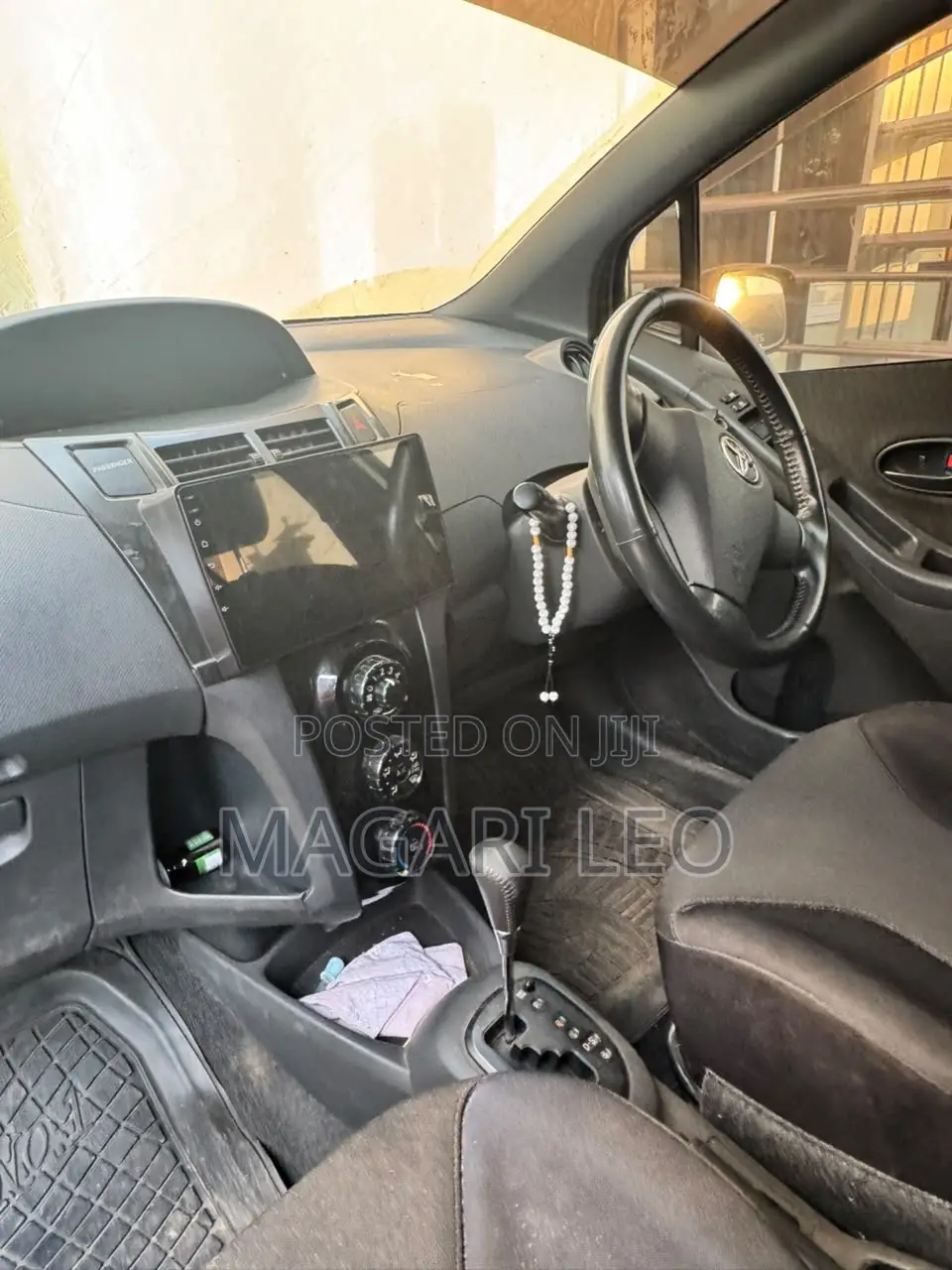 Toyota Vitz 1.5 FWD 5dr 2006 Gray