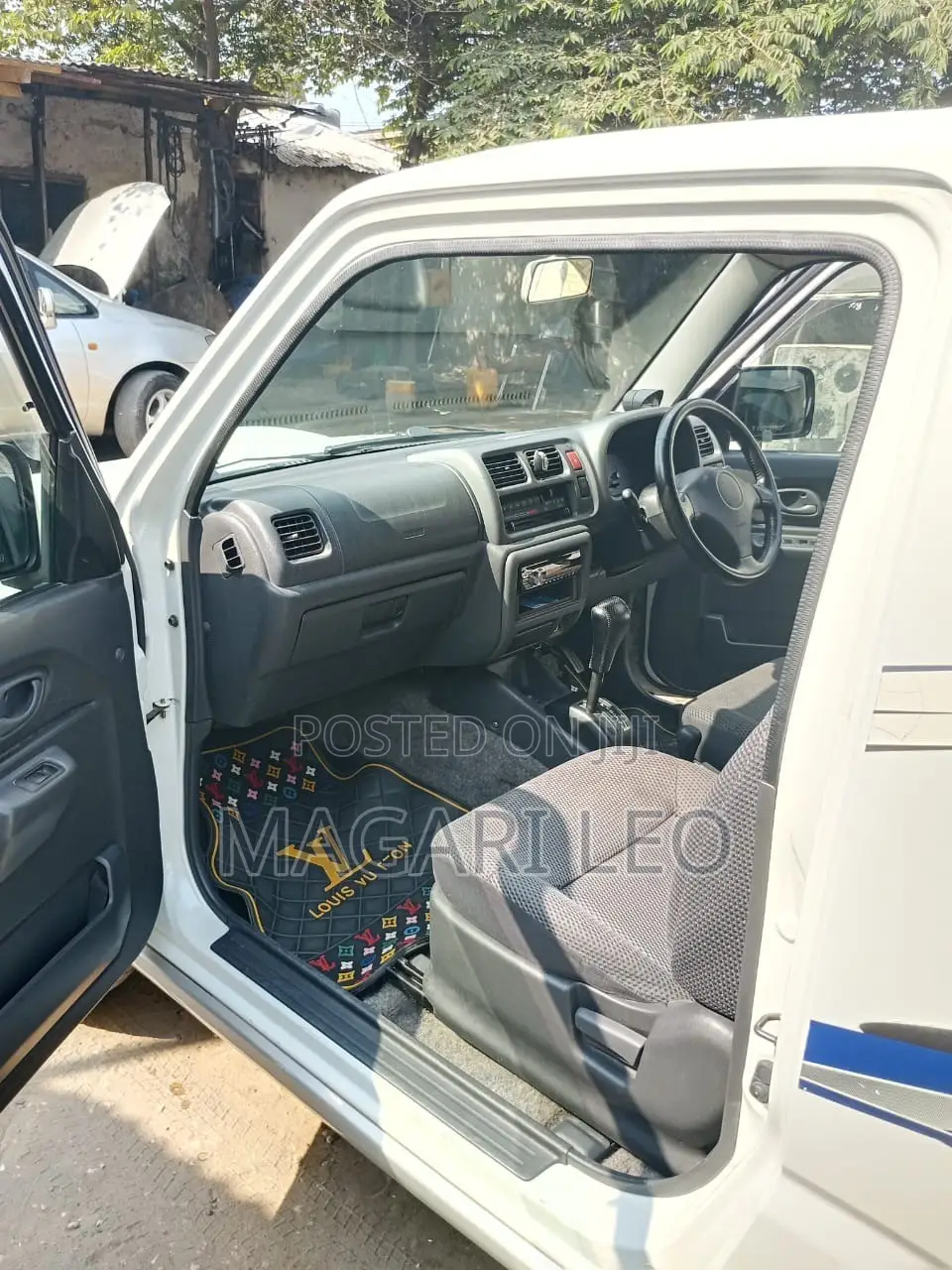 Suzuki Jimny Cabriolet Automatic 2005 White