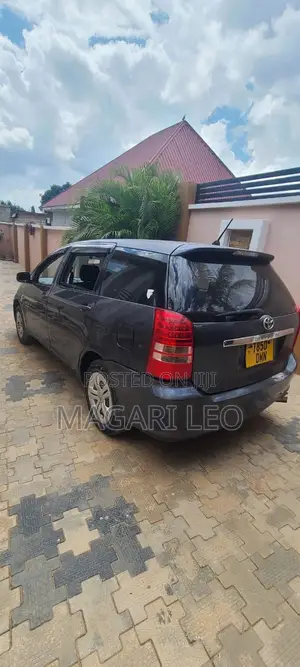 Toyota Wish 2012 Gray