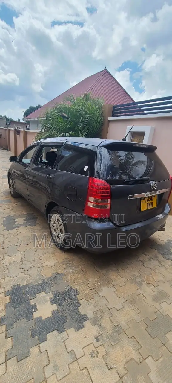 Toyota Wish 2012 Gray