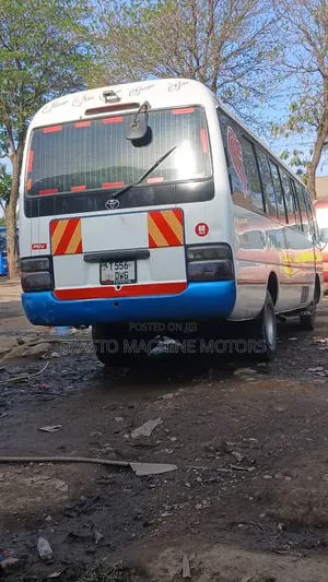 Toyota Coaster 2004