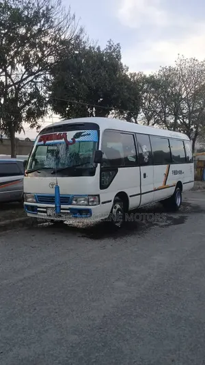 Toyota Coaster 2004