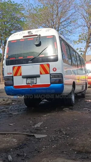 Toyota Coaster 2004