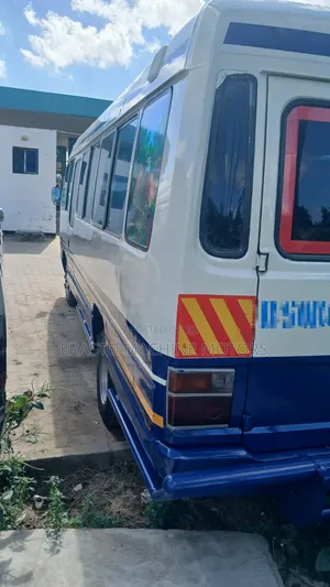 Toyota Coaster 1999