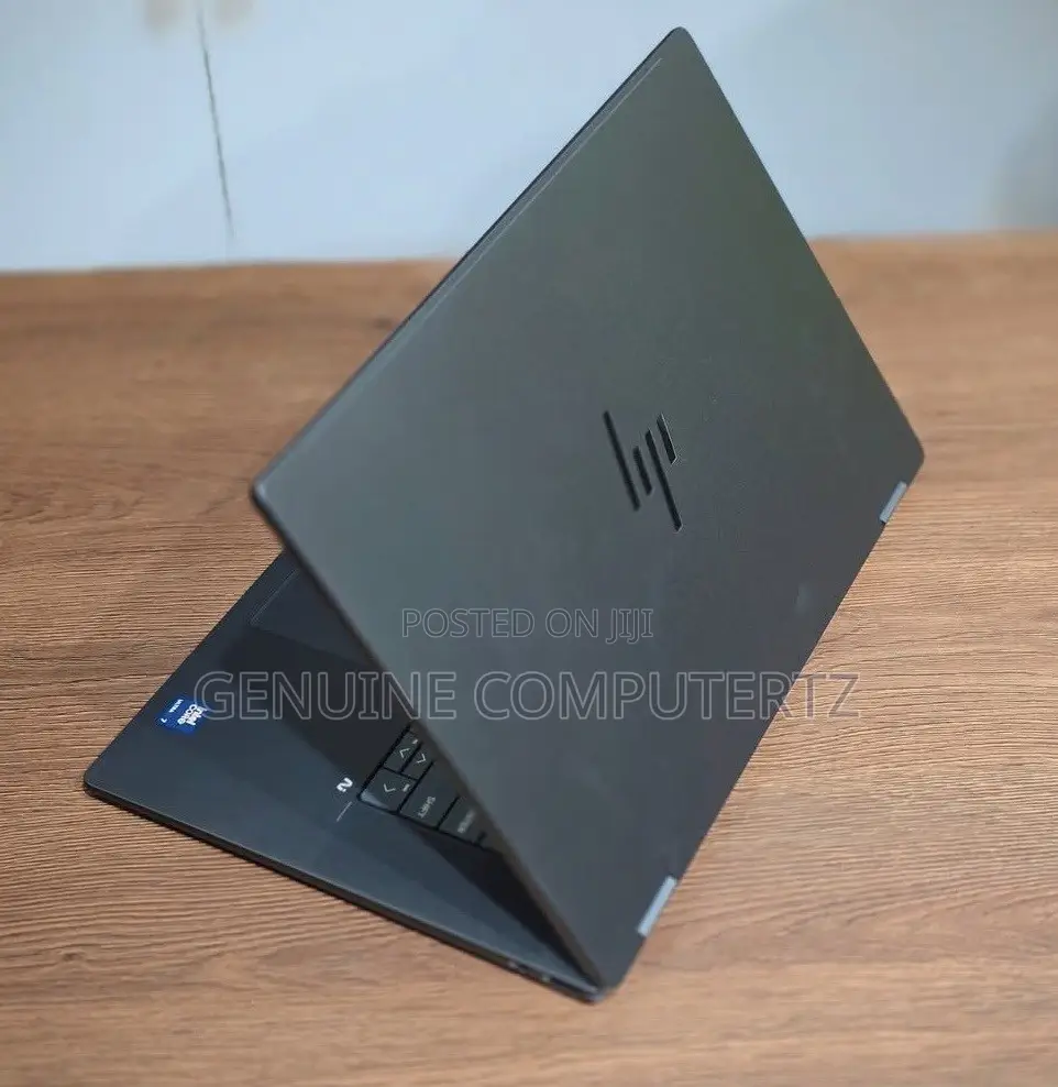 New Laptop HP OmniBook X Flip 14" 16GB Intel Core Ultra 7 SSD 1T