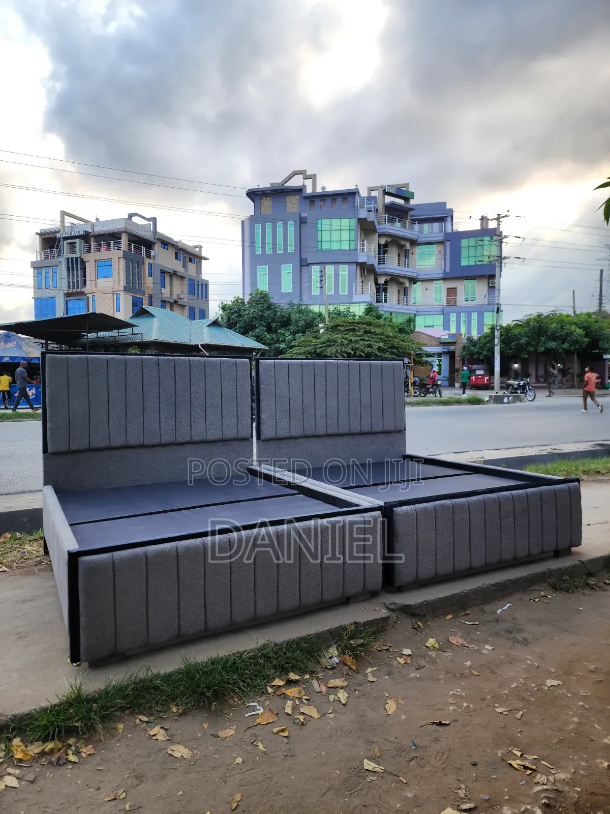 Bedsofa Rangi Ya Gray 5 Kwa 6
