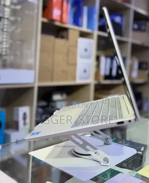 New Laptop HP 14-ep0063 8GB Intel Core i3 SSD 512GB