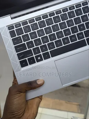 Laptop HP EliteBook 830 G8 8GB Intel Core i5 SSD 256GB