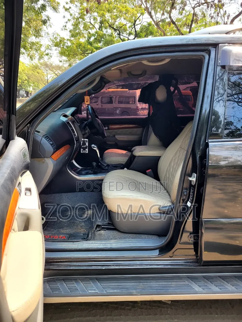 Toyota Land Cruiser Prado 2006 Black