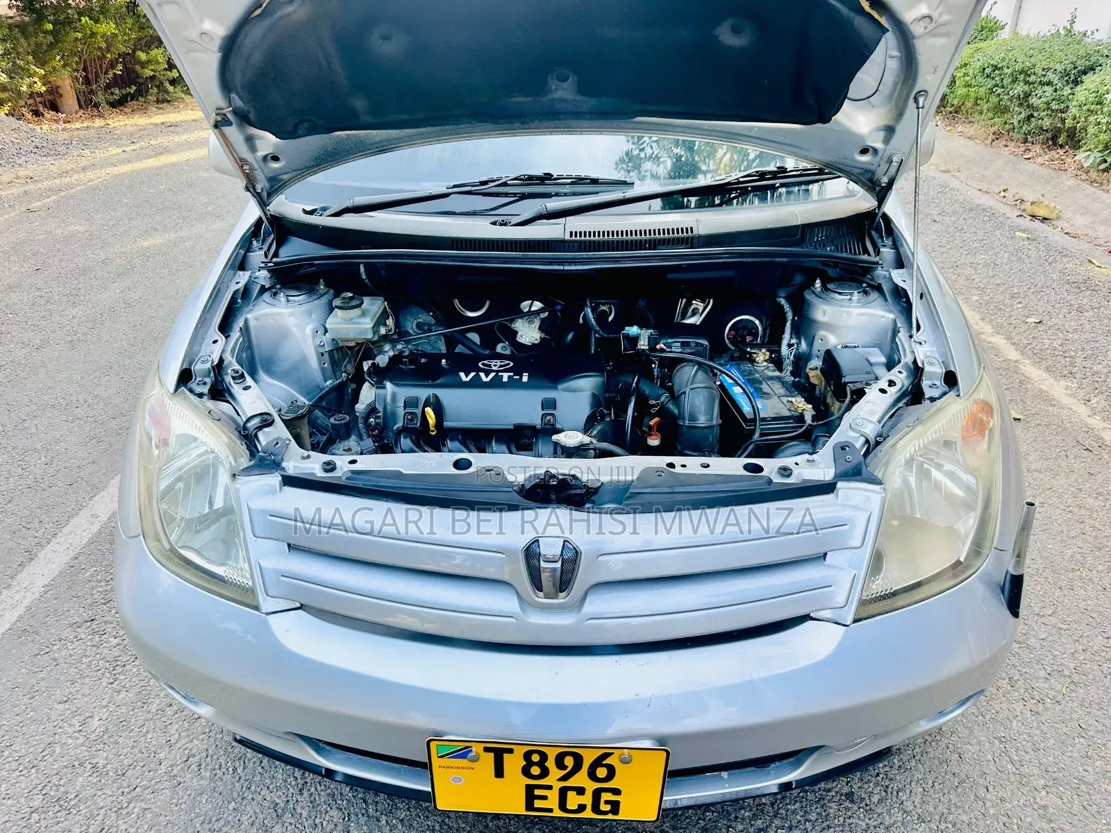 Toyota IST 2005 Silver
