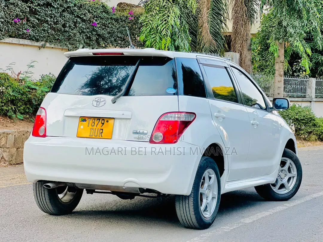 Toyota IST 2005 White