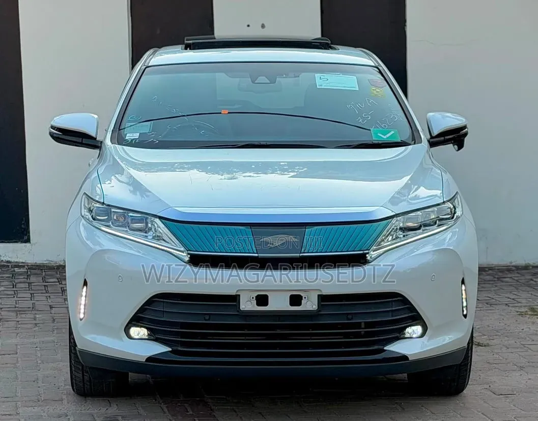 Toyota Harrier 2018 Off white