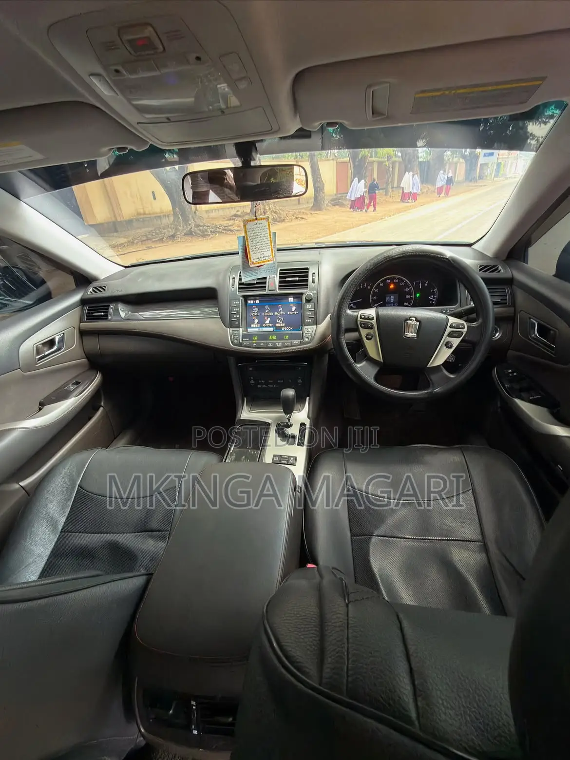 Toyota Crown 2011 Black