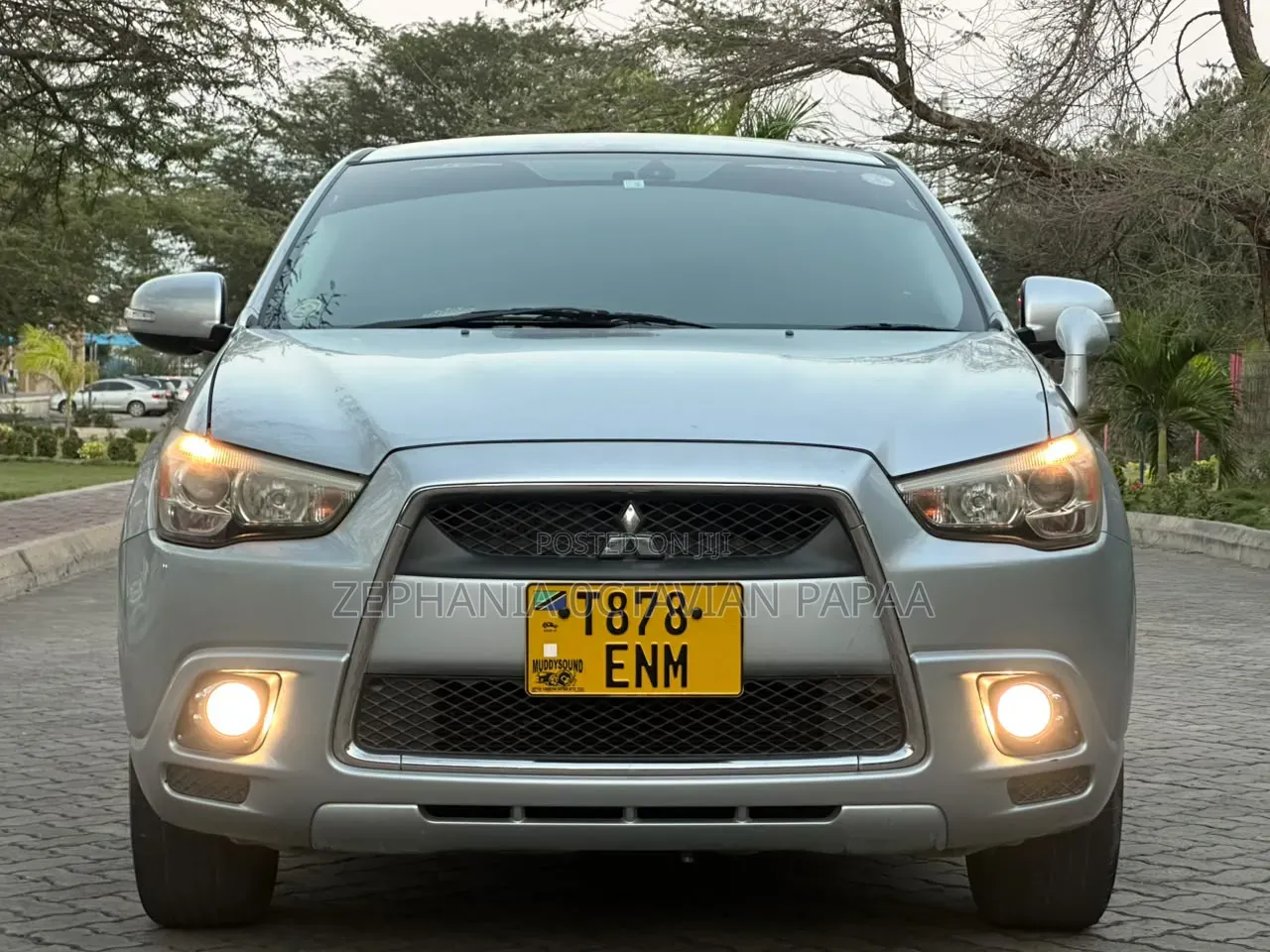 Mitsubishi RVR 2010 Silver