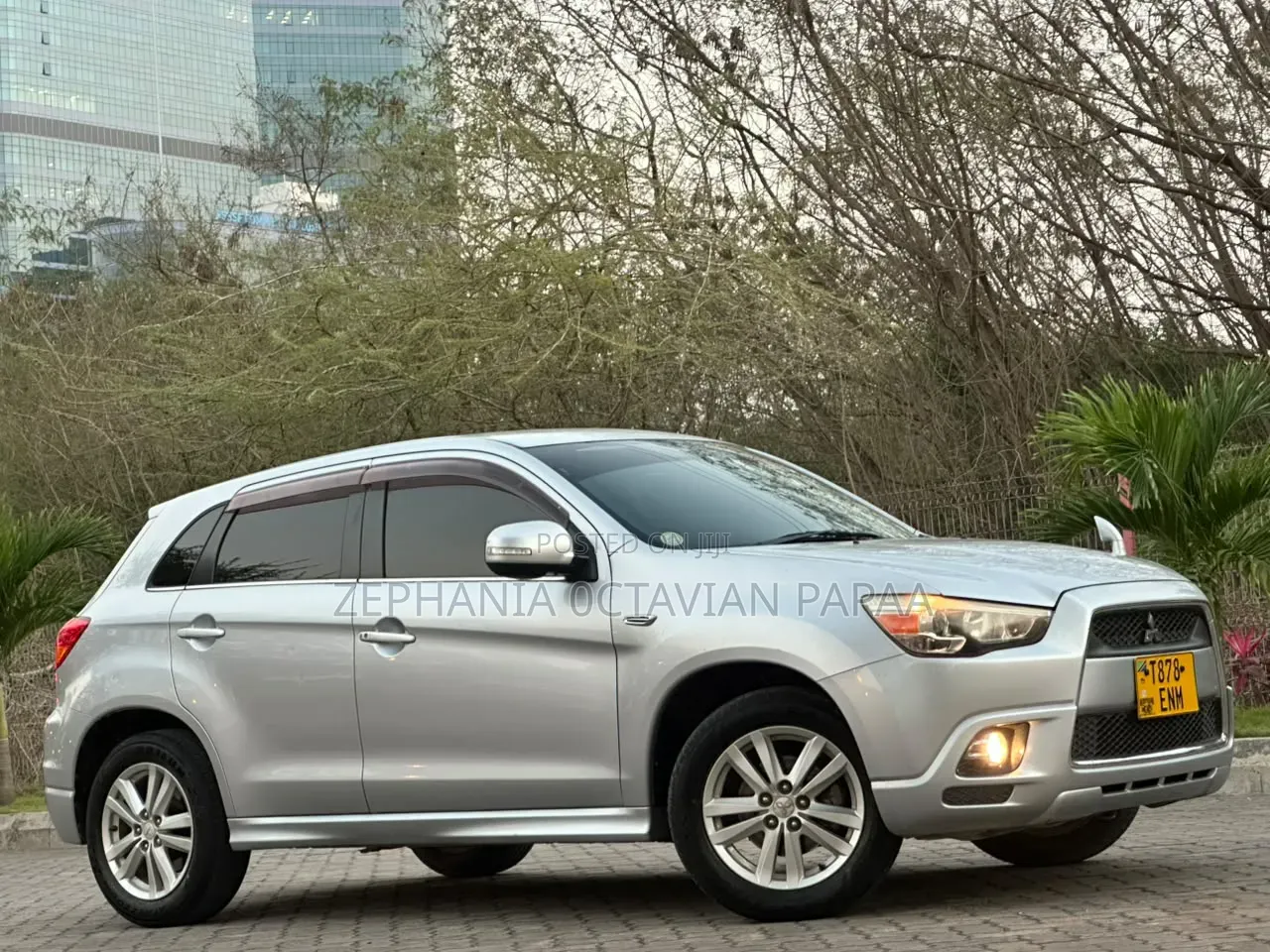 Mitsubishi RVR 2010 Silver