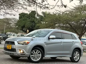 Mitsubishi RVR 2010 Silver
