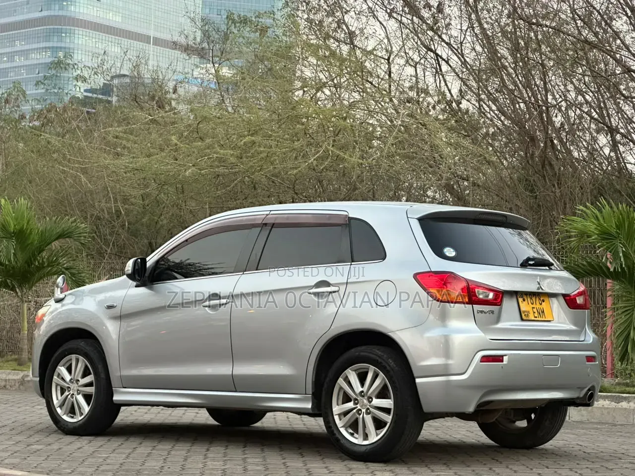 Mitsubishi RVR 2010 Silver