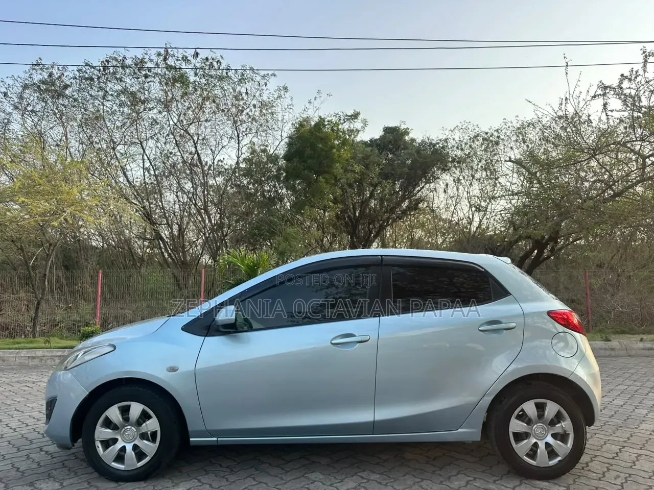 Mazda Demio 2012 Silver