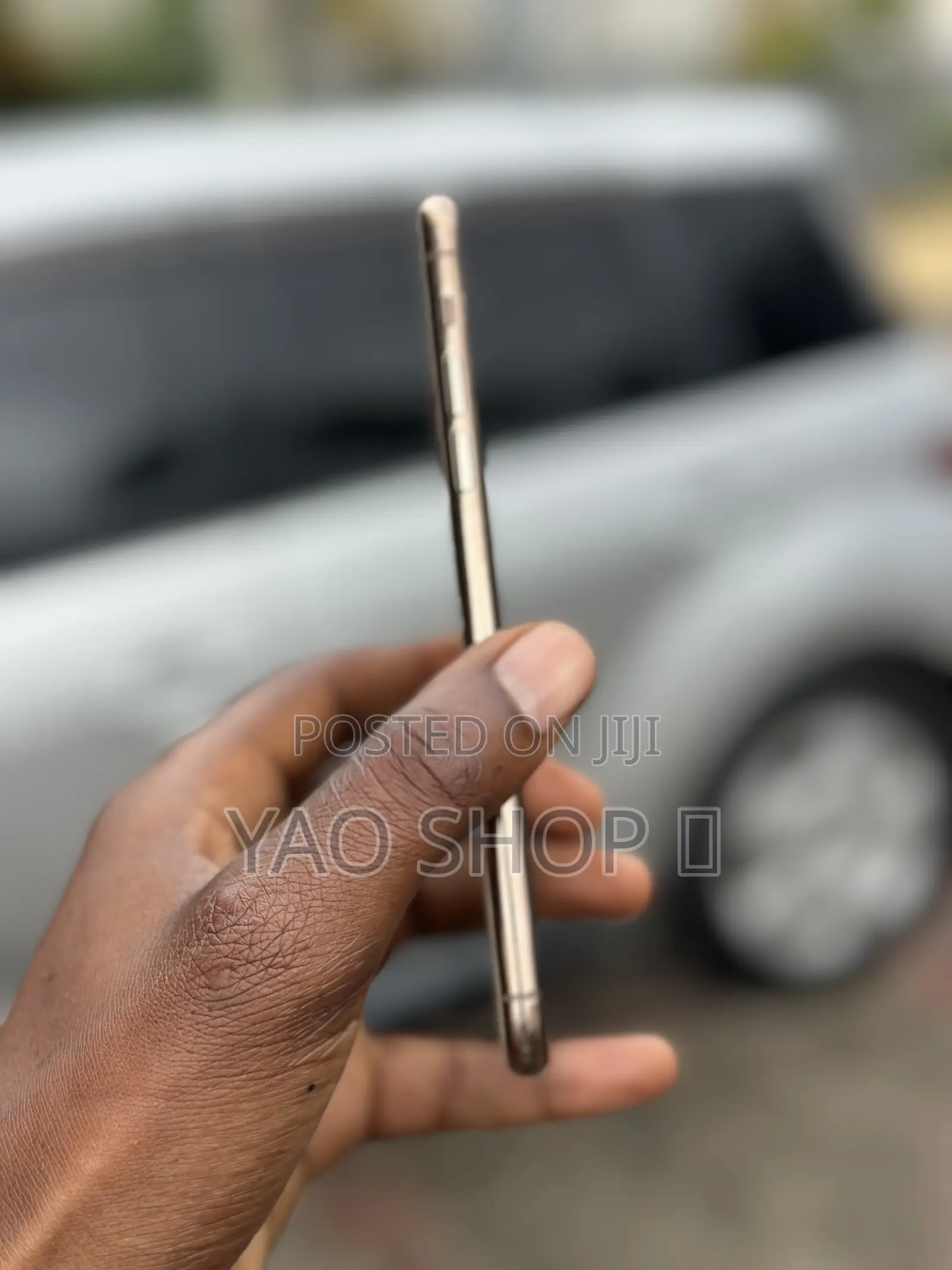Apple iPhone 11 Pro Max 64 GB Gold