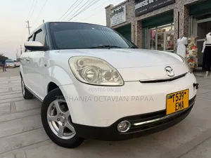 Mazda Verisa 2008 White