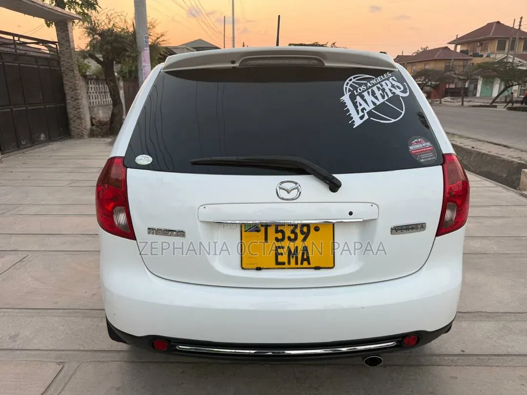 Mazda Verisa 2008 White
