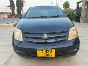 Toyota IST 2004 Blue