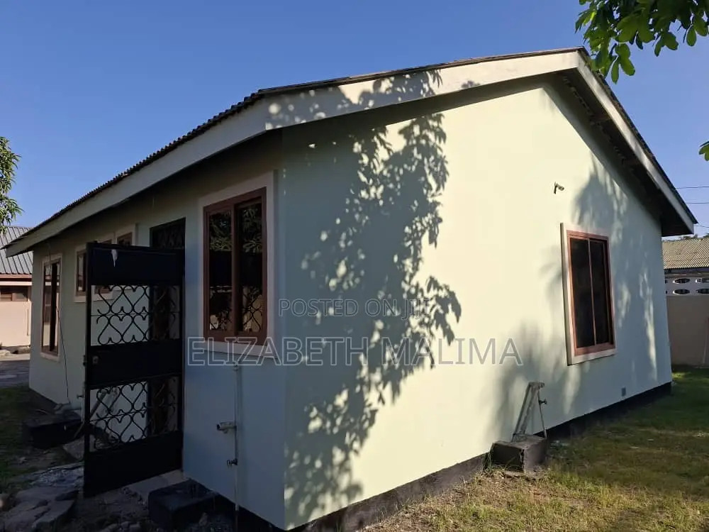 2bdrm House in Tabata for rent