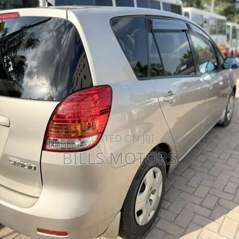 Toyota Corolla Spacio 2006 Gray